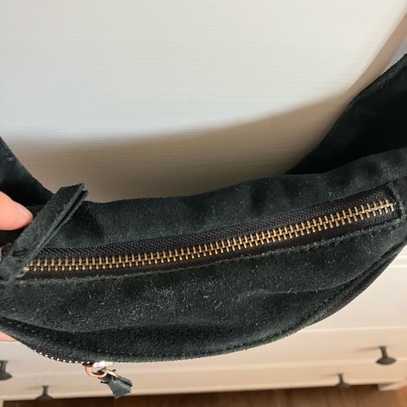 Urban Outfitter Cow Hide Fanny Pack - Picture 7 of 8